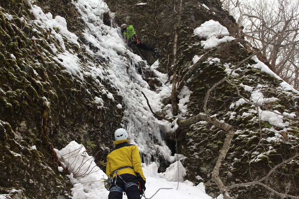 Ed leads a shitty snow gully to access the top of an ice fall we wanted to project on top rope.