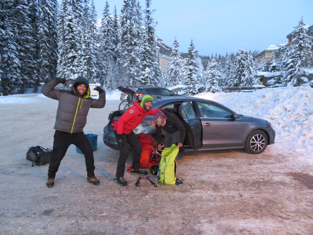 It was 7.30am by the time we reached the Lake Louise carpark. It was approx. -15 degrees C.